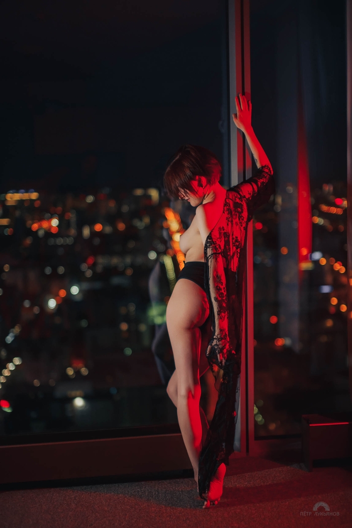 The beauty of the night city - NSFW, Beautiful view, Girls, Longpost