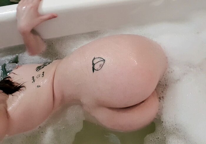 In the bath - NSFW, My, Erotic, Boobs, Booty, Girl in glasses, Piercing, Girl with tattoo, Tattoo, In the bath, Telegram