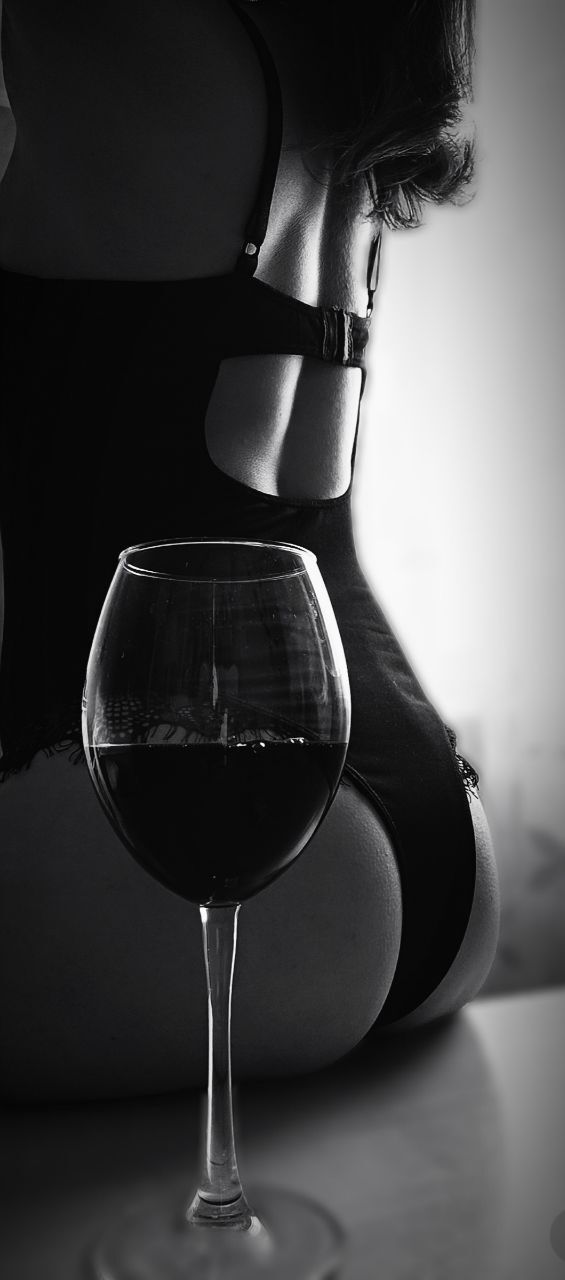 In vino veritas - NSFW, My, Goblets, Booty, Black and white photo, Good mood
