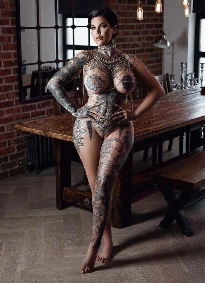 How many tattoos does she have? - NSFW, Girl with tattoo, Tattoo, Labia