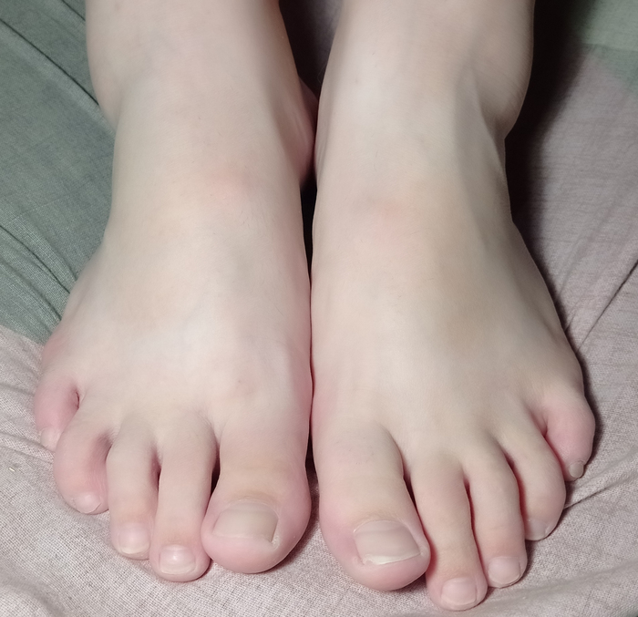 First time in the land of foot fetishists - NSFW, My, Foot fetish, Legs, Longpost