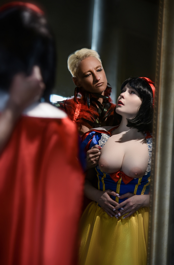 Fairy Tales II: Snow White and the Evil Stepmother - NSFW, My, Professional shooting, Erotic, The photo, Models, Boobs, Fairy tale for adults, Snow White, Corset