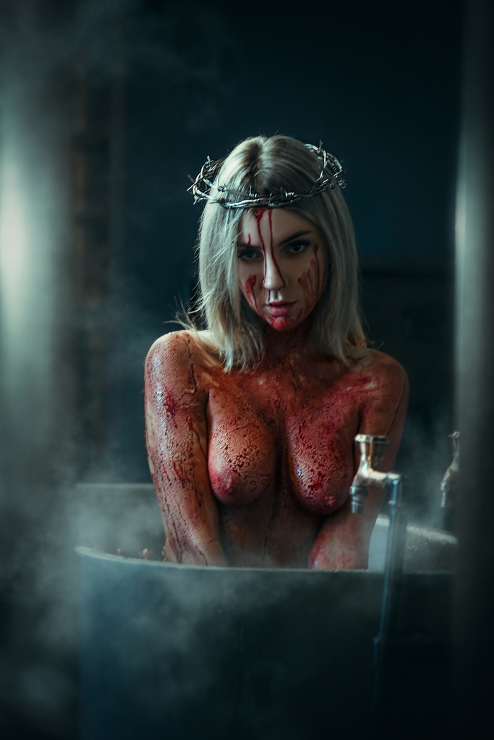 Bloody Princess - NSFW, My, Professional shooting, Erotic, Models, The photo, Boobs, Longpost