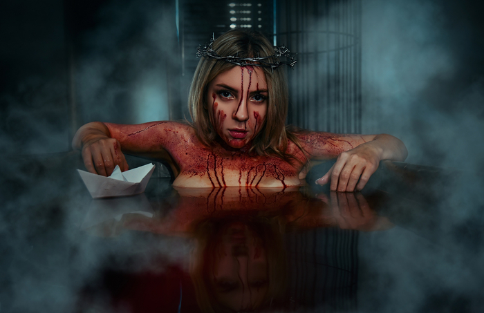 Bloody Princess - NSFW, My, Professional shooting, Erotic, Models, The photo, Boobs, Longpost