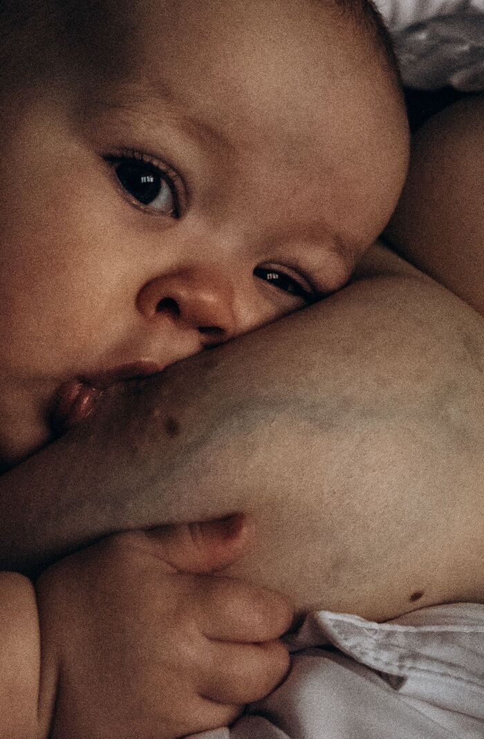 Why is it worth taking off feeding? - NSFW, My, Meditation, The photo, Lactation, Feeding, Motherhood, Calmness, Mum, Sacrament, Children, Love, Happiness, Joy, Longpost