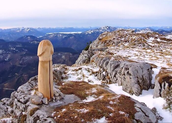 Giant penis - 18+, Huge, Tree, Penis, Austria, The mountains, Art, Sculpture, Suddenly, Landscape, Longpost, NSFW