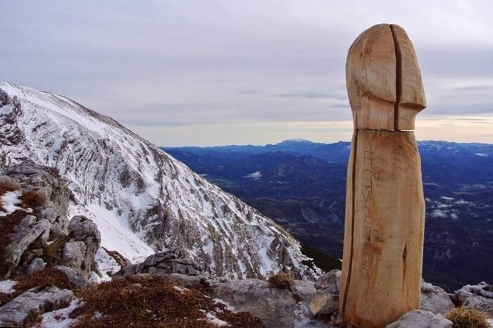 Giant penis - 18+, Huge, Tree, Penis, Austria, The mountains, Art, Sculpture, Suddenly, Landscape, Longpost, NSFW