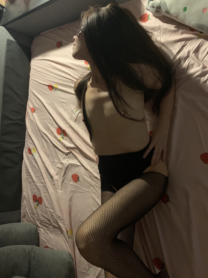 My wife and I decided to arrange a small photoset - NSFW, My, Wife, Booty, Net, Longpost