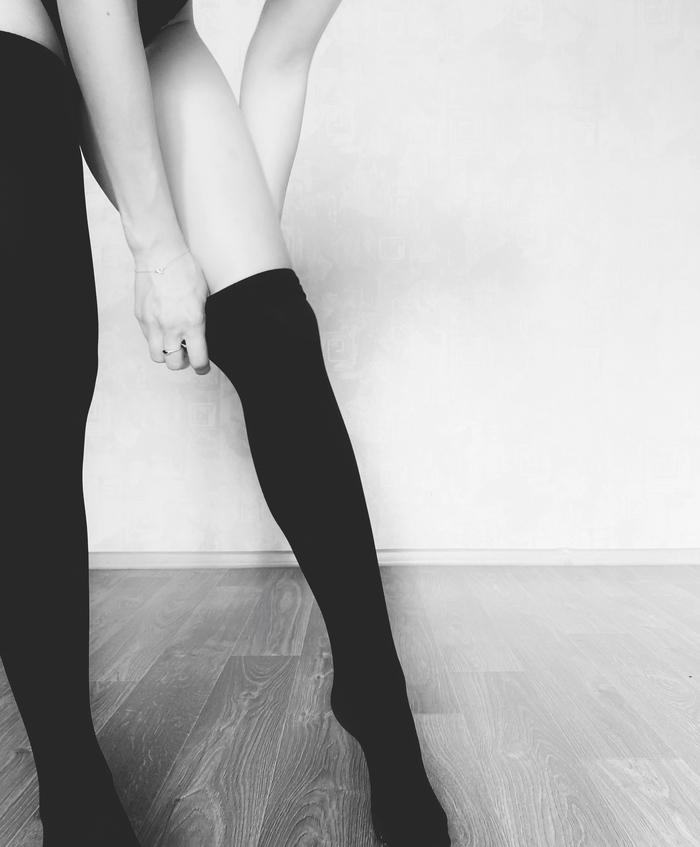 We insulate ourselves in stockings - NSFW, My, For adults, Erotic, Stockings, Homemade, Photo on sneaker, Mobile photography, Noir, Girls, Longpost