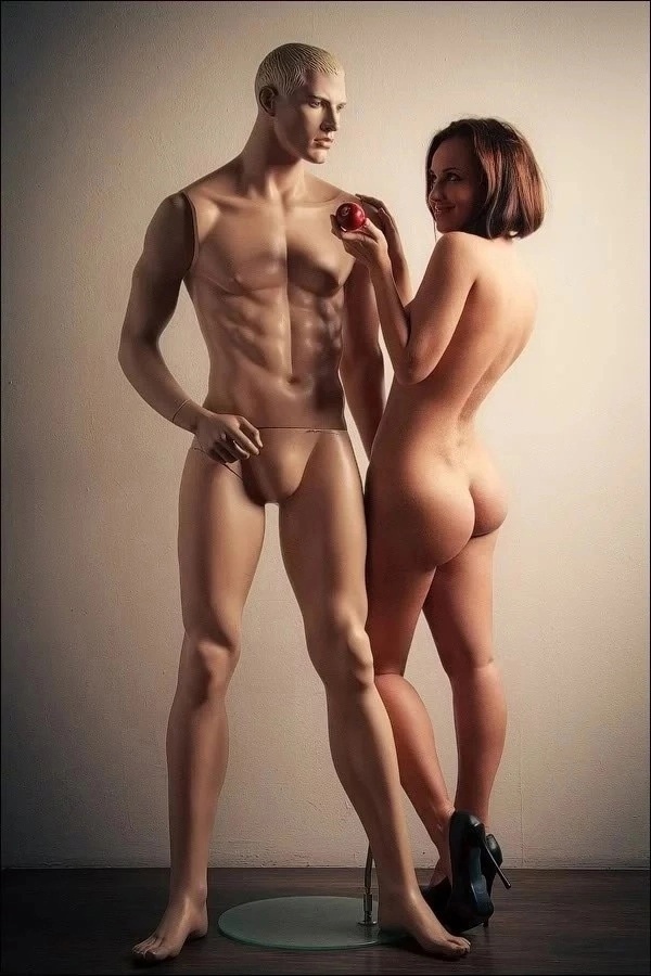 Cool plastic mannequin fell in love with a girl - NSFW, Dummy, Erotic, Girls, Guys, Booty, Penis, Plastic, Sport, Apples